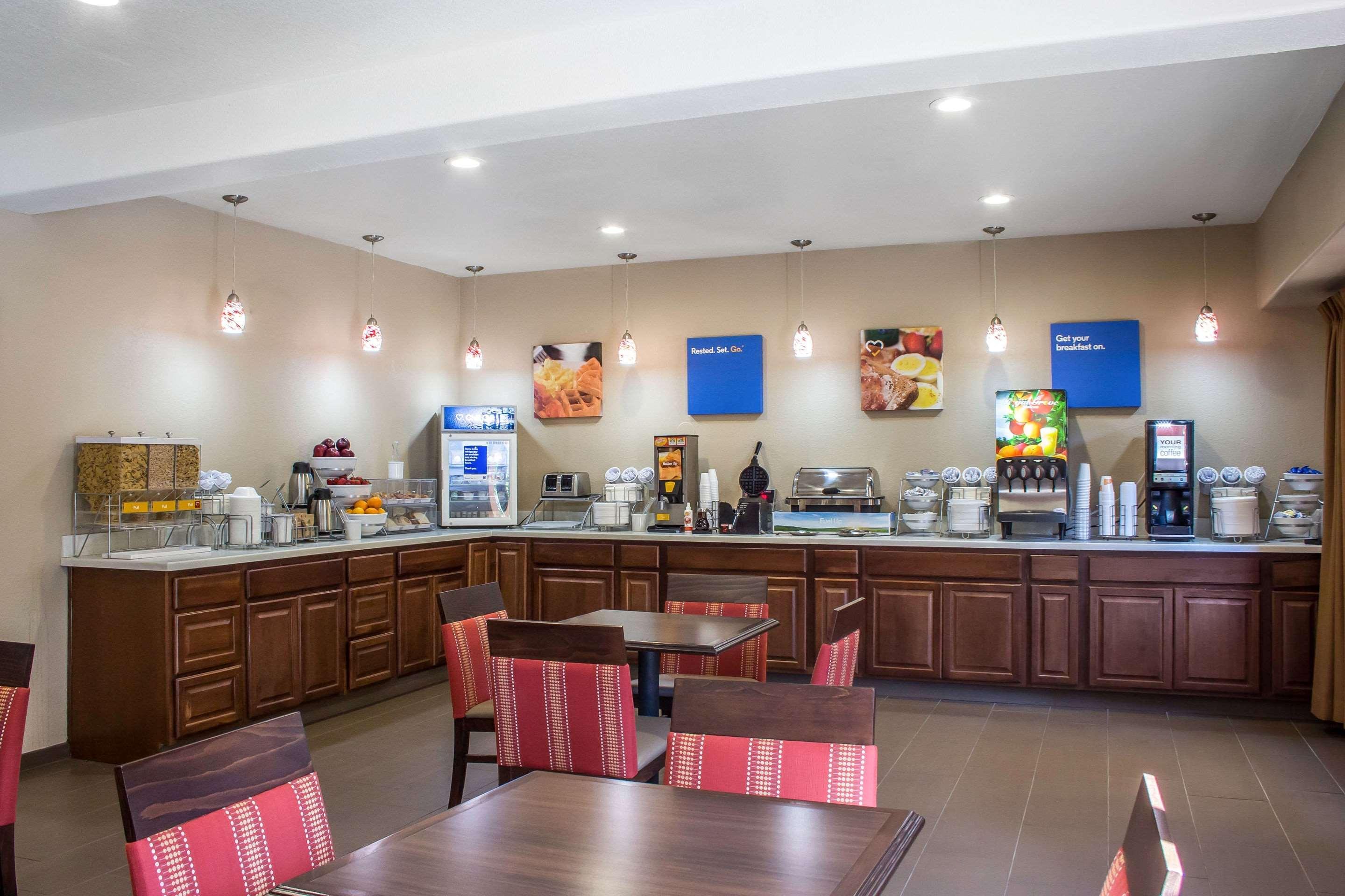 Hotel Spark By Hilton Peoria Phoenix North Glendale