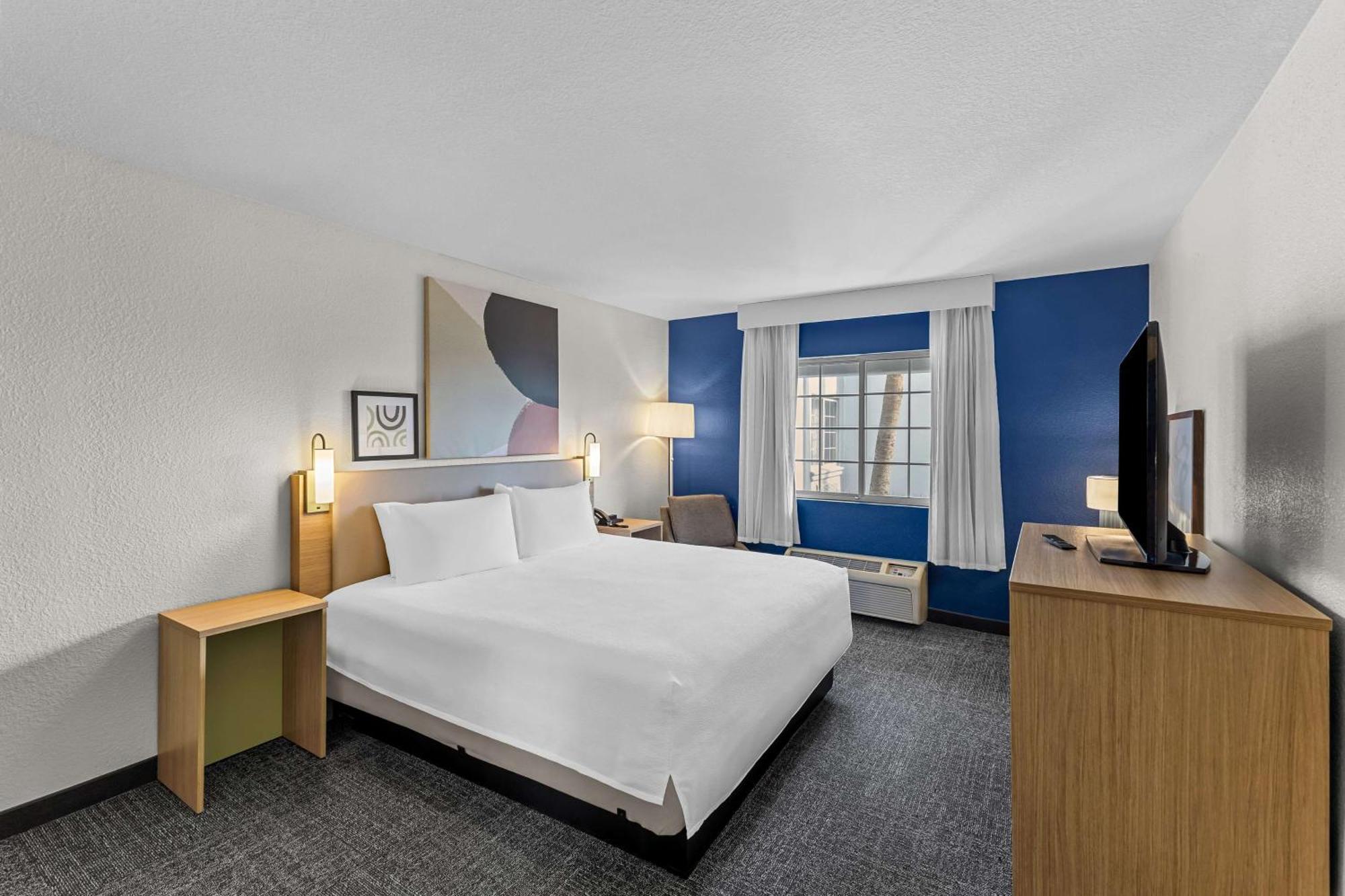Hotel Spark By Hilton Peoria Phoenix North 2*